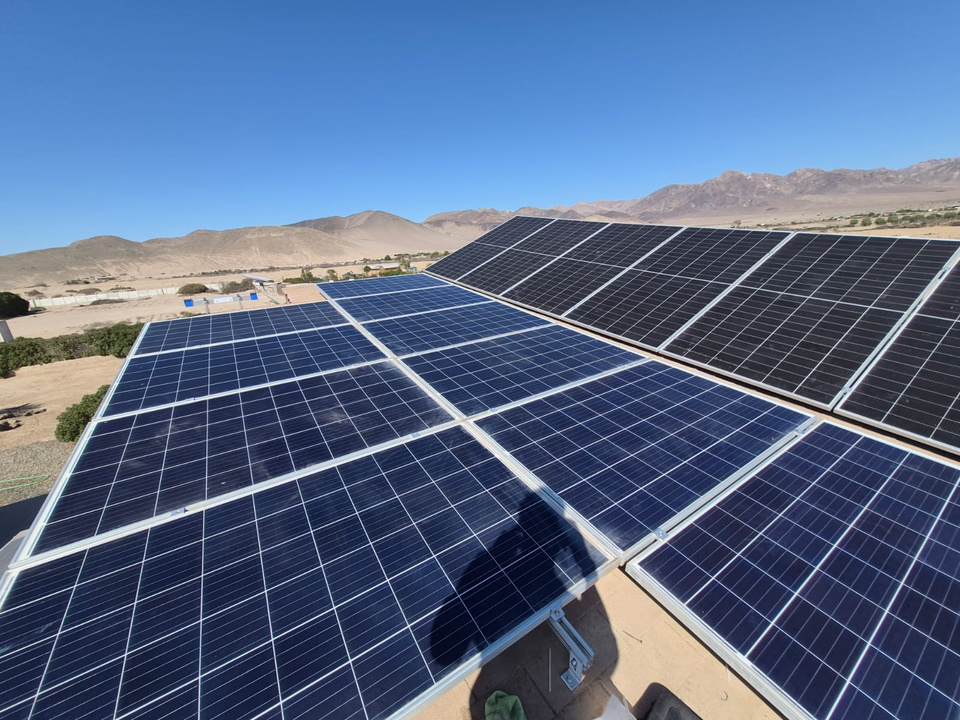 Sistema Fotovoltaico · Dos Hermanas